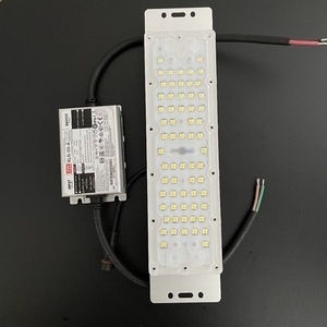 Projecteur LED extérieur étanche IP65 20W DC48V avec driver à double sortie dimmable par Triac - Product Image 4
