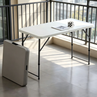 Table en PEHD, PP et acier moulé par soufflage avec pieds en acier, ourlet raffiné, style américain, économique et pratique