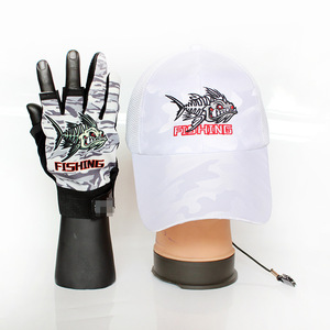 Conjunto de sombrero y guantes de pesca, gorra de malla estampada con diseño de peces para protección solar al aire libre, equipo de pesca para adultos, dos piezas - Product Image 1