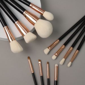 12-PCS ensemble de pinceaux de maquillage professionnel avec correcteur marque privée gros visage pinceaux de maquillage boîte emballage - Product Image 1