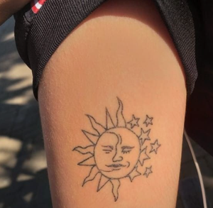 Autocollants de <span class=keywords><strong>tatouage</strong></span> temporaires imperméables personnalisés conception de <span class=keywords><strong>lune</strong></span> de couple pour homme <span class=keywords><strong>femme</strong></span> encre de jus de bras de transfert d'eau de 2 semaines - Product Image 5