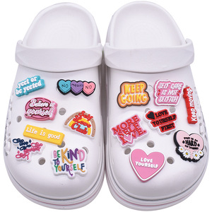 Accessoires de décoration pour <span class=keywords><strong>chaussures</strong></span> à trous personnalisables transfrontaliers, en PVC souple, à suspendre, boucles de <span class=keywords><strong>chaussures</strong></span> personnalisables DIY, vente en gros usine - Product Image 5