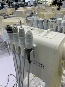 Máquina Facial de Oxígeno 8 en 1 con Múltiples Boquillas para Tratamiento de Cuidado de la Piel - Product Image 4