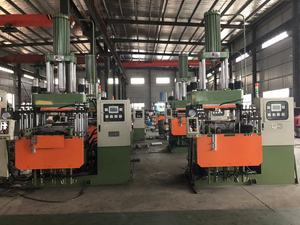 Equipo de <span class=keywords><strong>moldeo</strong></span> <span class=keywords><strong>por</strong></span> <span class=keywords><strong>compresión</strong></span> de <span class=keywords><strong>transferencia</strong></span> de goma de alta presión Venta caliente de fábrica de China - Product Image 6