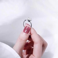 Nouveau collier de luxe léger, ensemble de trois pièces de niche, orné de zircons ovales bleu clair en forme d'œuf, en acier titane, best-seller