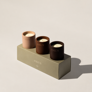 Ensemble de bougies parfumées Aikun Cocoa Brown 135G en pot à couvercle, mèche unique, récipients compacts, boîtes rigides carrées de marque pour l'hôtellerie - Product Image 2