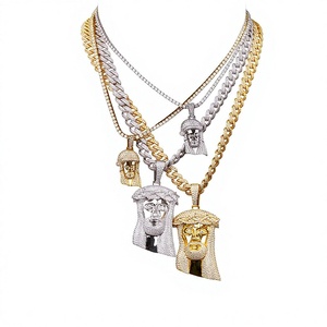 AMBER JEWELS T-313 Collier pendentif Jésus unisexe 8 pièces plaqué or 18 carats avec diamants naturels taille brillant, style Hip Hop pour - Product Image 3