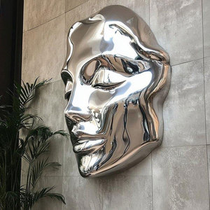 Scultura Contemporanea in Metallo 3D a Forma di Viso Femminile, Scultura Astratta in Acciaio Inossidabile da Parete, Statua del Viso per Esterni - Product Image 1