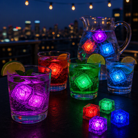Glaçons à lumière LED imperméables multicolores décoratifs réutilisables Flash Cubs pour la décoration de boissons de bar de fête