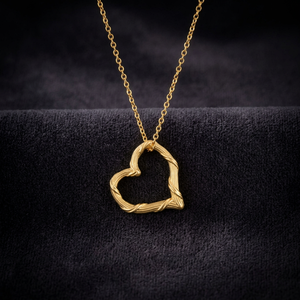 Pendentif Cœur en Acier Inoxydable Plaqué Or 18K, Collier et Boucles d'Oreilles Créoles Tendance et Modernes pour Femme - Product Image 3