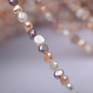 Perles d'eau douce naturelles de Zhuji, baroques, deux faces, couleur légère mélangée, perles semi-finies, collier pour femmes, vente en gros de perles - Product Image 4