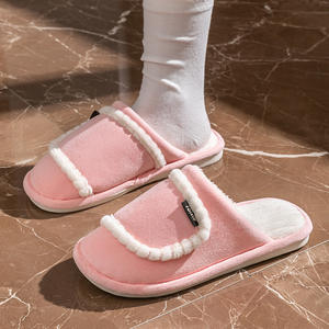 Chaussons en coton épais antidérapants pour toute la famille, pour l'automne et l'hiver, adaptés aux hommes et aux femmes, utilisables à l'intérieur et à l'extérieur. - Product Image 4