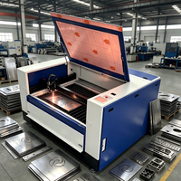 Machine de découpe laser CO2 à fibre combinée LCVTX1390 1200W avec 15 rails de guidage linéaires, entraînement par courroie 30, XY, servomoteur Leadshine 400W