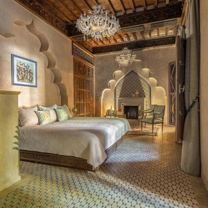 Ensemble de meubles de suite d'hôtel 5 étoiles de style <span class=keywords><strong>marocain</strong></span> de luxe, meubles en bois massif sculptés à la main sur mesure pour projet d'hôtel boutique - Product Image 2