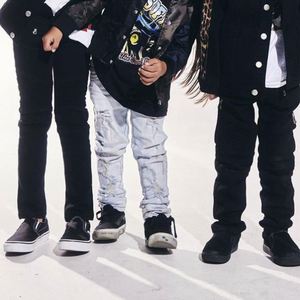 กางเกงยีนส์เด็กผู้ชายทรงสลิม/สกินนี่ สำหรับเด็กวัยเตาะแตะจากร้านบูติก - Product Image 3