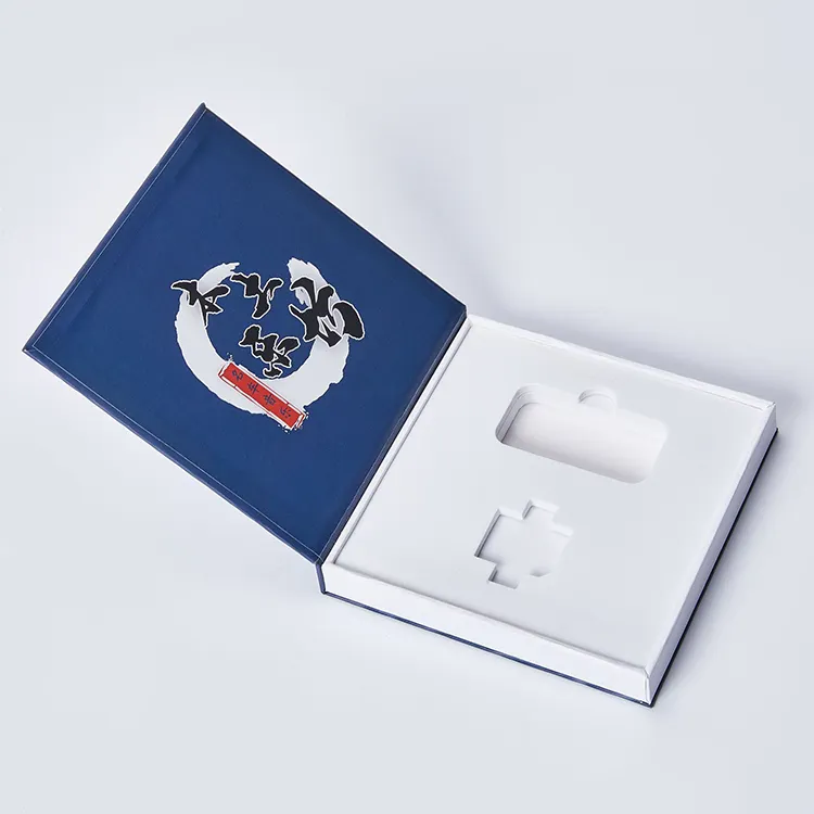 Pacchetto di coperchio magnetico in cartone con stampa a colori personalizzato all'ingrosso prodotto elettronico U disco linea dati confezione regalo