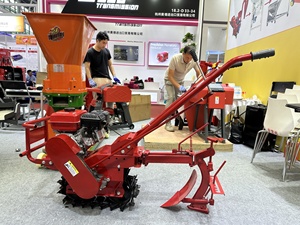 Motoculteur rotatif, machine agricole pour la préparation du sol, le labourage des terres et la culture des champs agricoles - Product Image 3