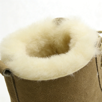 Bottes de neige imperméables en cuir de vache OEM/ODM en gros, chaudes pour l'automne/hiver, à lacets, semelle en caoutchouc antidérapante, logo et style personnalisés
