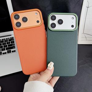 Étui de luxe en cuir PU premium avec cadre métallique gaufré, <span class=keywords><strong>protection</strong></span> intégrale 360° et bouton métallique AI pour iPhone 17, 16, 15 Pro Max - Product Image 1