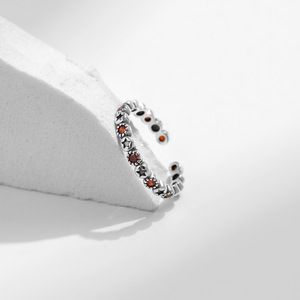 S925 Silver Star Pattern <b>Ring</b> With Orange <b>Crystal</b> Bezel Setting Minimalist Unisex Jewelry Everyday Wear - Product Image 3