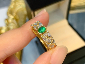 Anillo <span class=keywords><strong>de</strong></span> Oro Amarillo <span class=keywords><strong>de</strong></span> 18K con Esmeralda Natural para Mujer, Joyería Fina LUOWEND - Product Image 2