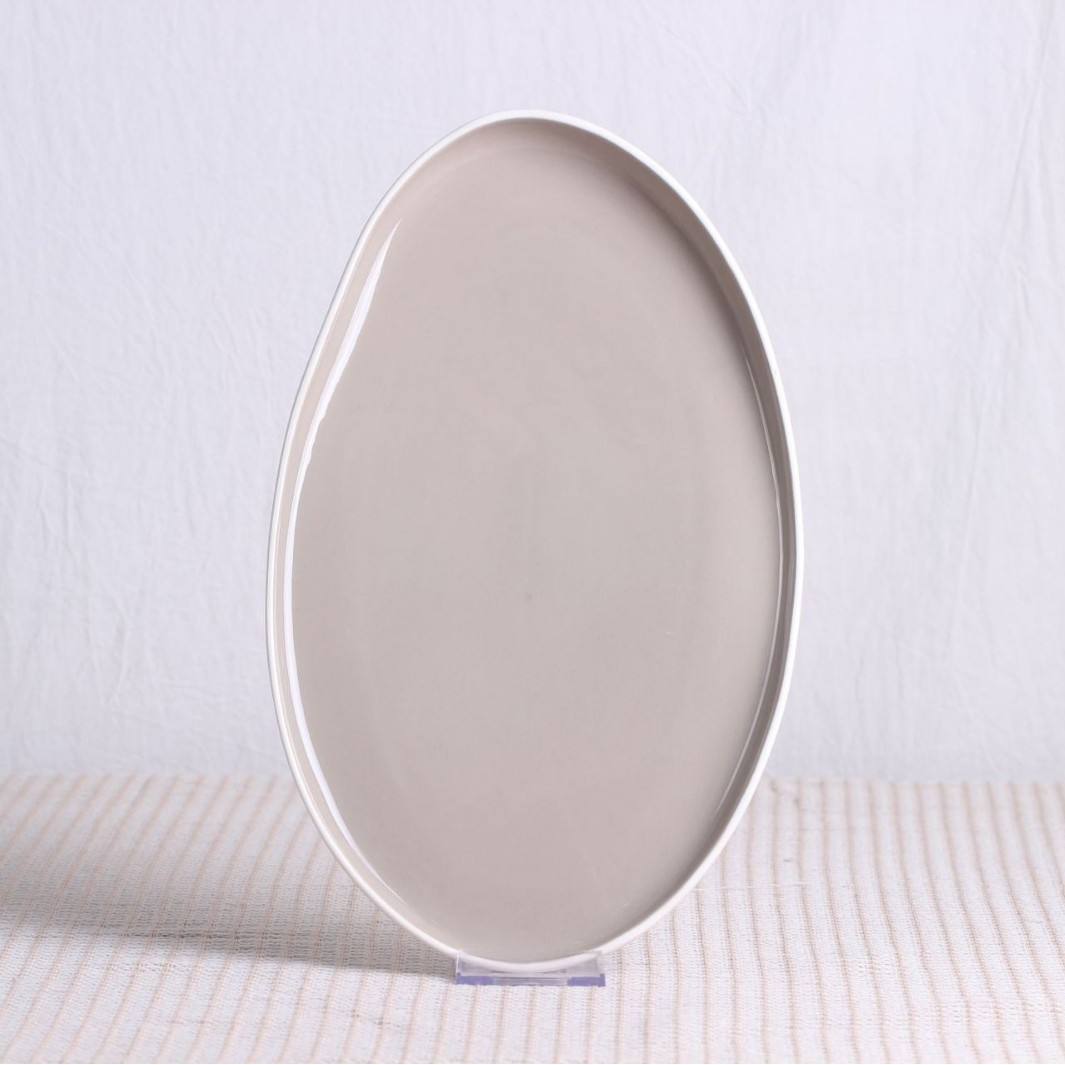 Assiette à poisson en pierre de 12 pouces - intérieur gris, extérieur blanc