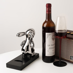 2025 Groothandel Creatieve Konijn Wijnrek Aanpasbaar 100% Hoge Kwaliteit Keramische Wijnkast Decoraties Voor Woonkamer Geglazuurd - Product Image 4