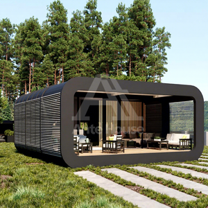 Cabane de luxe en forme de pomme avec toit isolé, résidence portable écologique pour station balnéaire montagneuse et glamping hivernal - Product Image 1