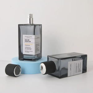 Botella de perfume de cristal personalizada al por mayor 30ml <span class=keywords><strong>50ml</strong></span> 100mL botella de perfume de cristal transparente cuadrada con tapa negra - Product Image 6