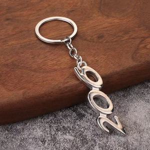 Vente en gros <span class=keywords><strong>Peugeot</strong></span> 207 <span class=keywords><strong>Porte</strong></span>-clés mousqueton prêt à expédier <span class=keywords><strong>Porte</strong></span>-clés modèle de voiture en alliage métallique de style vintage <span class=keywords><strong>Porte</strong></span>-clés dessin animé à la mode - Product Image 4