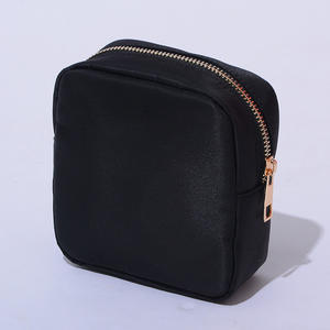 Hızlı gemi su geçirmez naylon küçük Mini sevimli fermuar su geçirmez güzellik seyahat tuvalet siyah makyaj organizatör kadın kozmetik çantası - Product Image 1