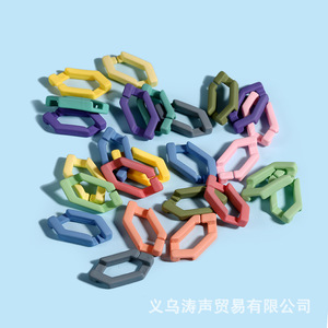 Acrylic Hexagon Chain Hair <b>Clips</b> Multifunctional Plastic Resin Casual Accessory Yiwu Spring 2023 - Product Image 3