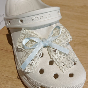 Chaussures à nœud en dentelle de style nouveau avec boucle haut de gamme et détails en dentelle, dotées de fentes, de Dongamun, Corée du Sud. - Product Image 5