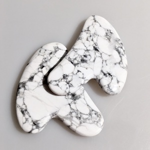 De alta calidad de piedra howlita Jasper guasha herramienta en forma de corazón de anti-envejecimiento - Product Image 5