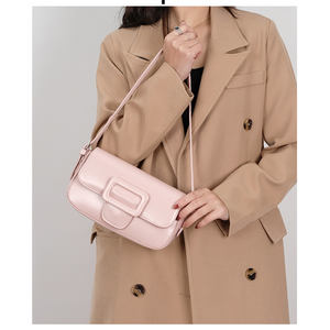 <span class=keywords><strong>Sac</strong></span> à bandoulière à rabat pour femme 2025 en cuir végétalien, design rétro français, petit <span class=keywords><strong>sac</strong></span> à <span class=keywords><strong>main</strong></span> tendance - Product Image 1