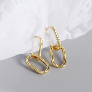 Aros de Latón Modernos para Mujer, Regalo para Fiesta o Boda, Chapados en Oro de 18K - Product Image 1
