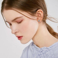 Bijoux hypoallergéniques S925 Sterling Silver Heart Crystal Girafe Stud Boucles d'oreilles