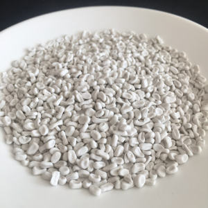 <span class=keywords><strong>Masterbatch</strong></span> de remplissage Caco3 couleur transparente déshydratant en plastique pour animaux de compagnie - Product Image 3