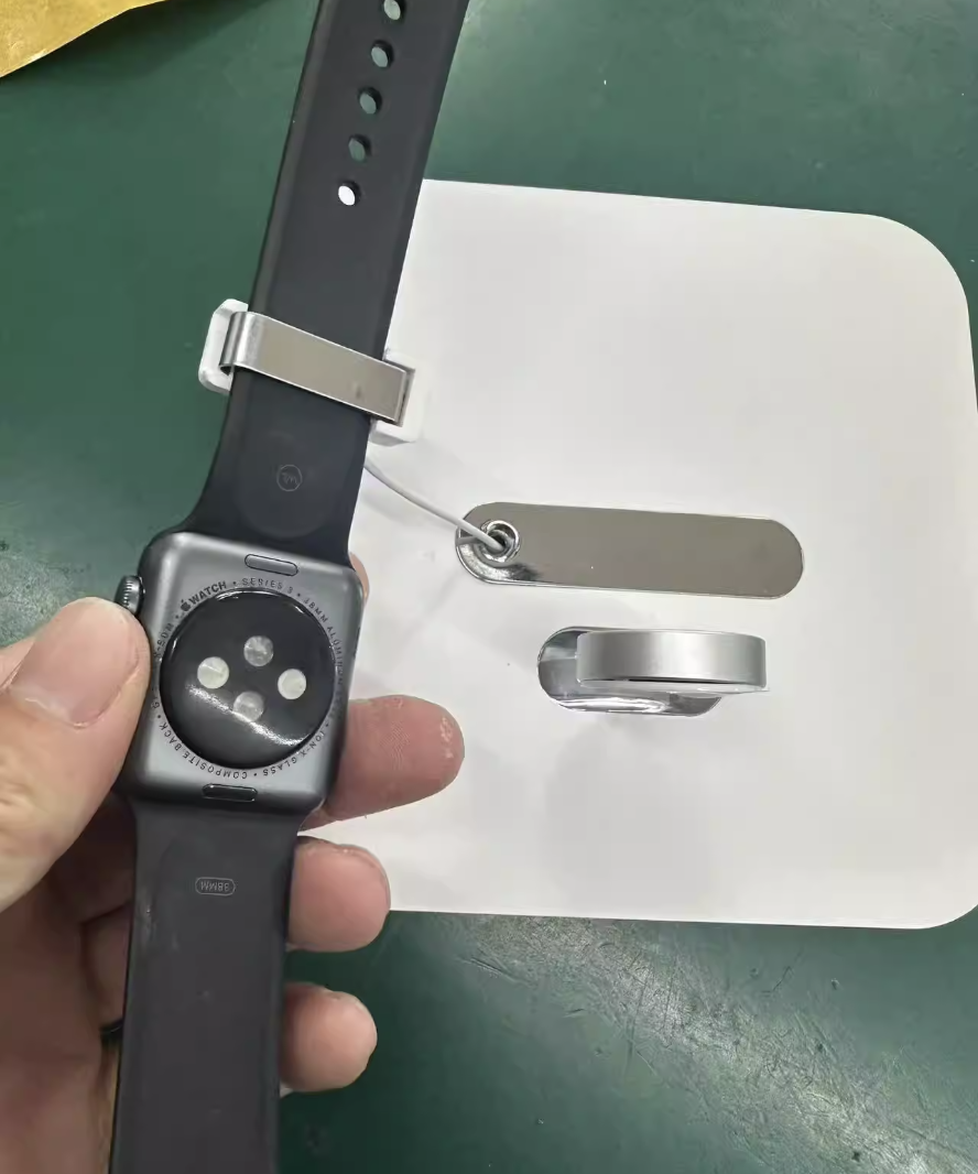 Apple Watch สีขาวทั้งหมด