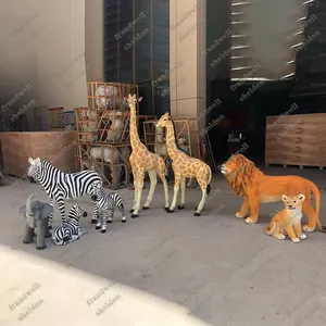 Thème animaux en peluche lion safari/accessoires 3d figurine lion/statue de lion girafe taille réelle