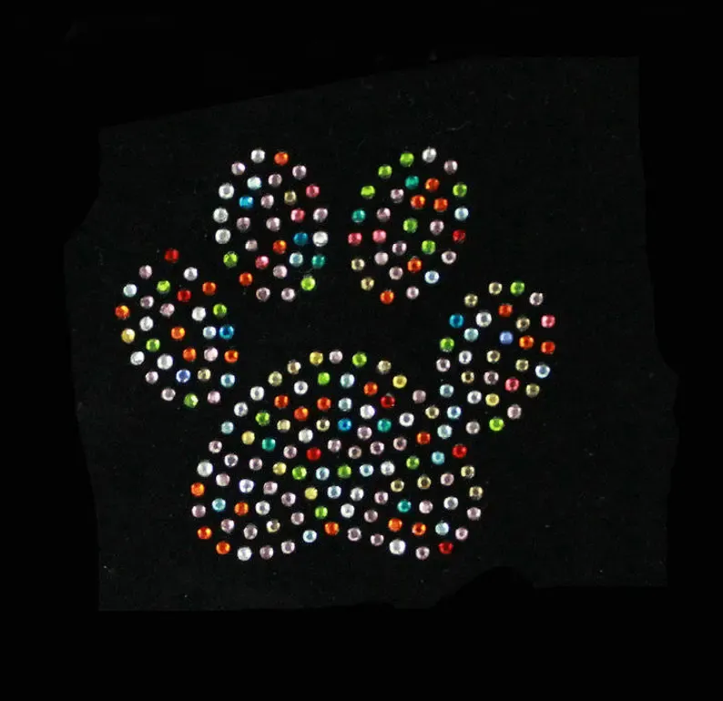 Logo de marque personnalisé bling coloré motif d'étiquette de transfert de strass pour sweats à capuche