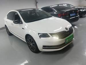 Guazi a bien reçu <span class=keywords><strong>Skoda</strong></span> <span class=keywords><strong>Octavia</strong></span> <span class=keywords><strong>essence</strong></span> 1.4 voiture d'<span class=keywords><strong>occasion</strong></span> FWD 5 sièges - Product Image 3