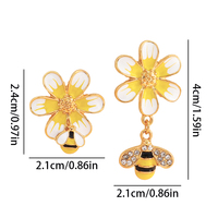 Anting-anting menjuntai dilapis emas, aksen zirkon, anting-anting sehari-hari kasual Musim Semi hiasan lebah untuk wanita muda