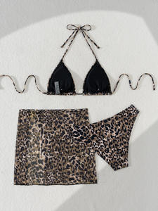 Conjunto de Bikini de Tres Piezas con Estampado de Leopardo, Tirantes Triangulares, Escote Halter, Parte Inferior 100% Poliéster - Product Image 5