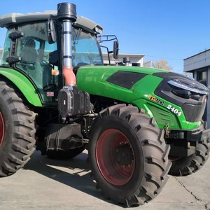 Tractor de 240HP Nuevo 4X4 Maquinaria Agrícola con Múltiples Accesorios Opcionales - Product Image 4