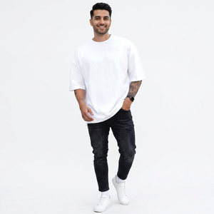 Camiseta de Hombre al por Mayor, Corte Regular, Color Sólido, Logotipo Personalizado, Transpirable, Casual, Manga Corta, Cuello Redondo, 100% Algodón, HILOS FINOS - Product Image 1