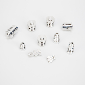 Pezzi di ricambio CNC connettore strumento in ottone servizi di lavorazione CNC personalizzati per macchine automatiche - Product Image 1