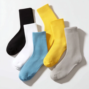 Mayorista de calcetines Best-seller <span class=keywords><strong>Chaussettes</strong></span> de sport de basket-ball pour femmes Gym Running Training <span class=keywords><strong>Chaussettes</strong></span> d'entraînement décontractées et confortables <span class=keywords><strong>antidérapantes</strong></span> en vrac - Product Image 4