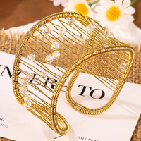 Ensemble de bagues et bracelets ouverts en cristal faits à la main avec fil enroulé, parure de bijoux superposés bohèmes pour femme, idéal pour les fêtes et la vente en gros