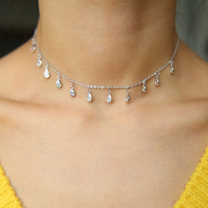 Collana di Lusso in Argento e Oro per Fidanzamento e Matrimonio, Elegante Collana a Goccia con Charm in Zirconia Cubica - Product Image 5